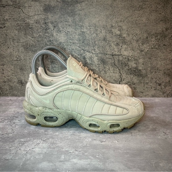 Nike Air Max Tailwind 4 Running Shoes Womens sz 6 - Picture 1 of 6